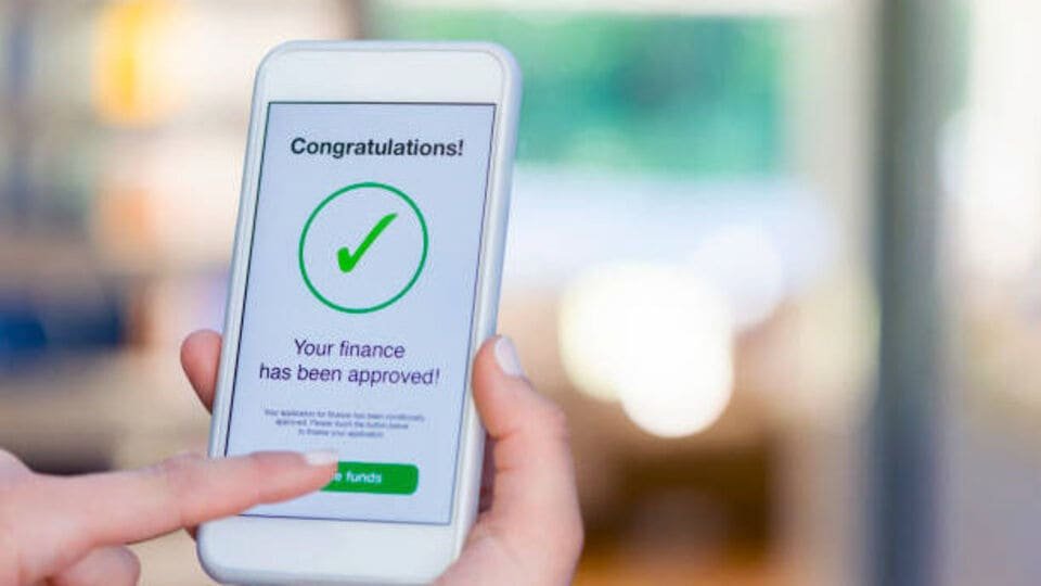 హైదరాబాద్ పోలీసులు: ఫేక్ లోన్ లోన్ యాప్స్‌తో జరభద్రం .. ఆశపడ్డారో ఆశపడ్డారో అంతే!