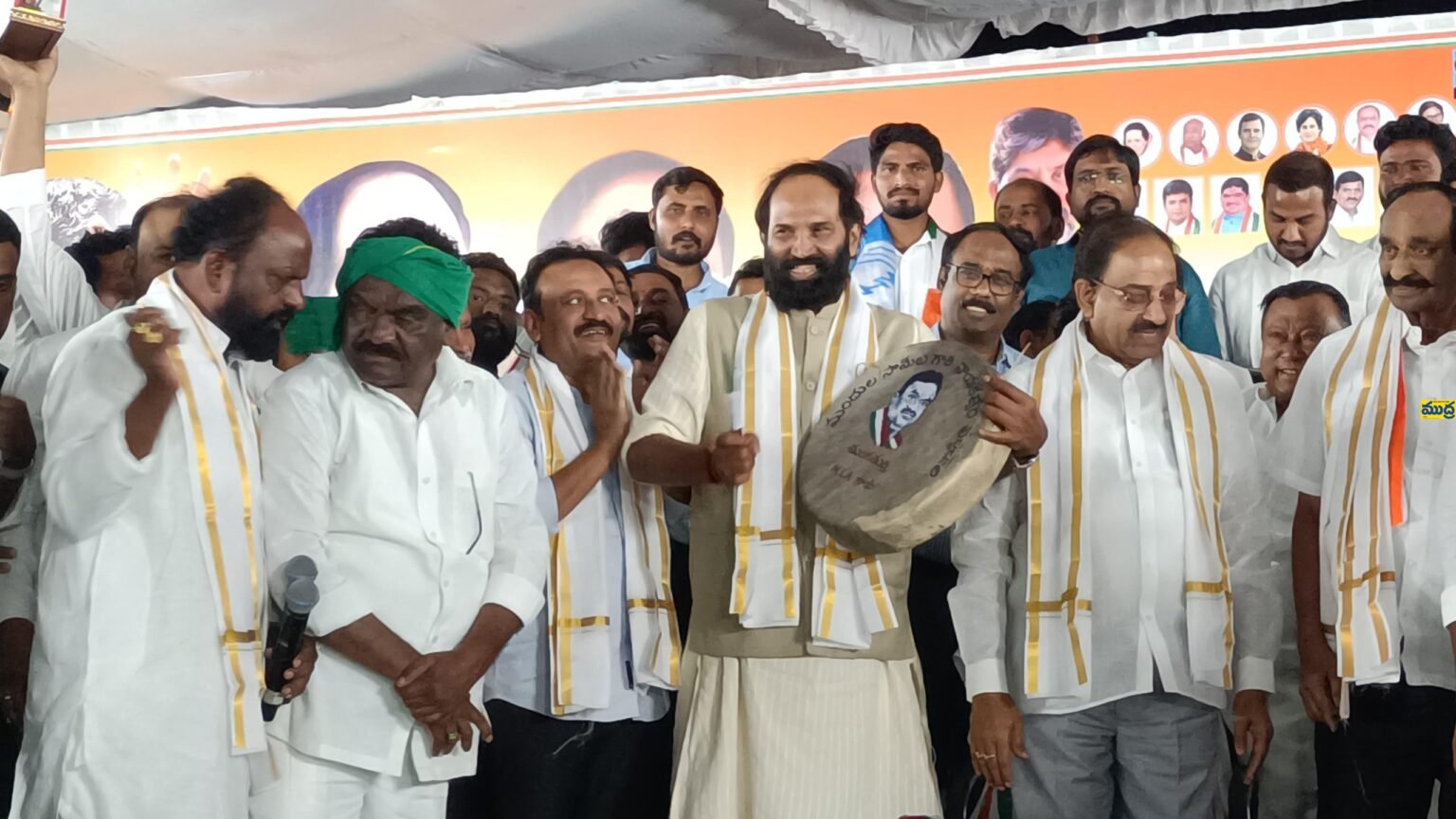దేశంలోనే మొట్టమొదటగా మొట్టమొదటగా ఎస్సీ ఎస్సీ వర్గీకరణ అమలు అమలు బీసీ కులగలను చేపట్టి అమలు అమలు చేసిన ఘనత రాష్ట్ర ప్రభుత్వానిది కాంగ్రెస్ పార్టీ పార్టీ పార్టీ పార్టీ