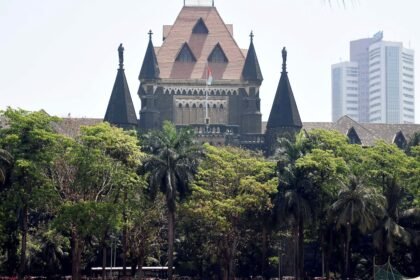 'జాతీయ వ్యతిరేక కార్యకలాపాలు' కోసం దళిత పీహెచ్‌డీ విద్యార్థికి టిస్ నుండి సస్పెండ్ చేయబడలేదు