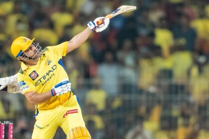 Ms ధోని బ్యాటింగ్ ఆర్డర్ చర్చల మధ్య వీరేందర్ సెహ్వాగ్ యొక్క క్రూరమైన త్రవ్వకం: "జల్డి ఆ గయ్ ..."