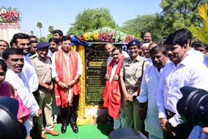 ఫోర్త్ సిటీతో పాటు పాటు మహేశ్వరంలో నెలకొల్పే పరిశ్రమల్లో స్థానికులకే ఉద్యోగ, ఉపాధి ఉపాధి అవకాశాలు ఉపాధి