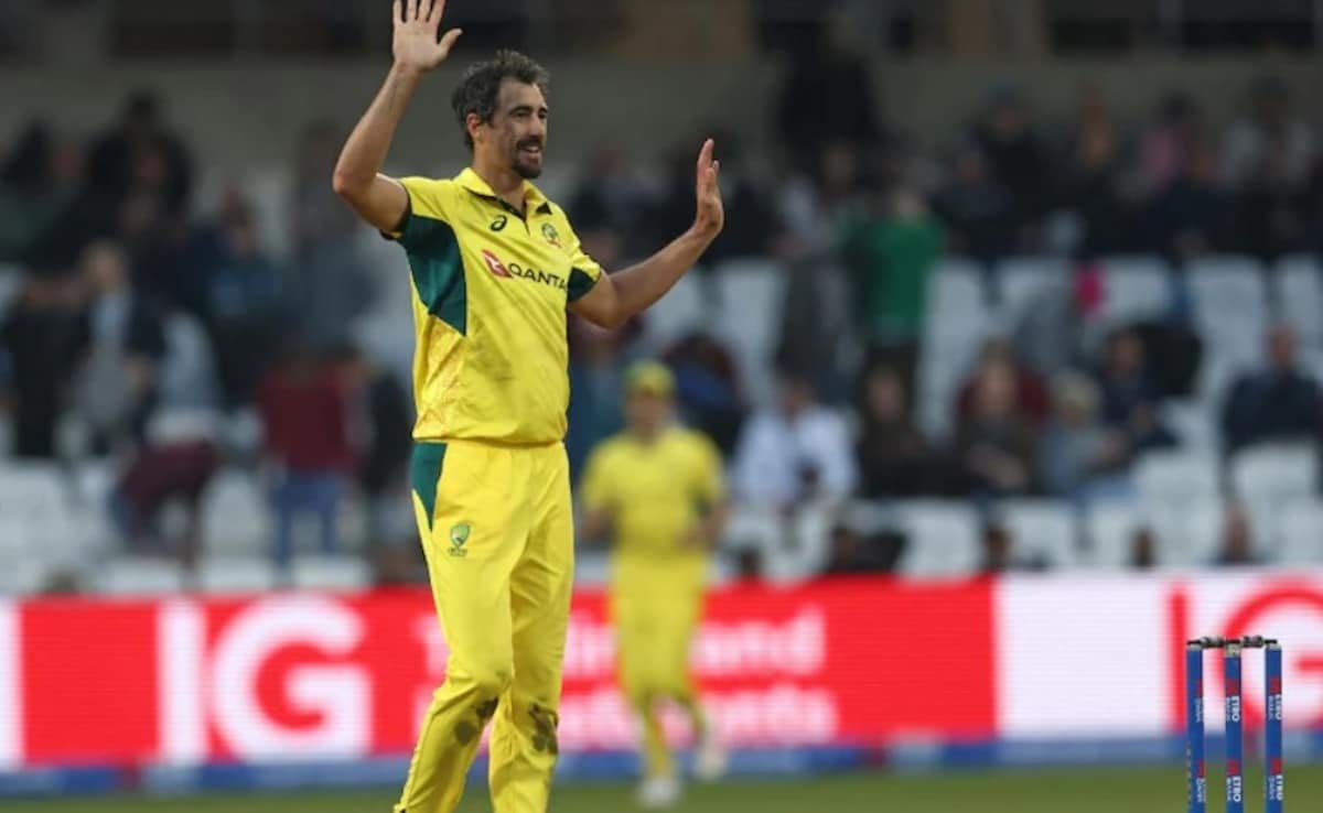 "ఆస్ట్రేలియాలోని మిచెల్ స్టార్క్‌కు రూ .21 కోట్లు ఎవరు ఇస్తారు?" భారతీయ క్రికెట్‌ను ప్రశంసించడంలో నవజోట్ సిద్దూ మొద్దుబారిన