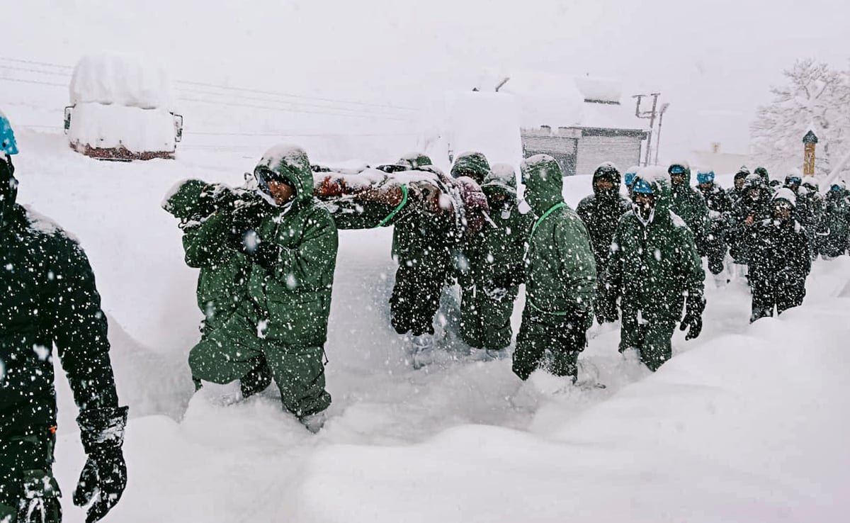ఉత్తరాఖండ్ అవలాంచె సర్వైవర్ సంఘటనను గుర్తుచేసుకున్నాడు