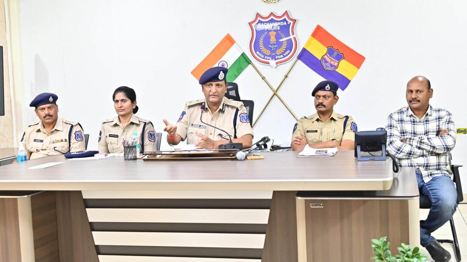 ఏటీఎం చోరీ కేసును చేధించిన చేధించిన