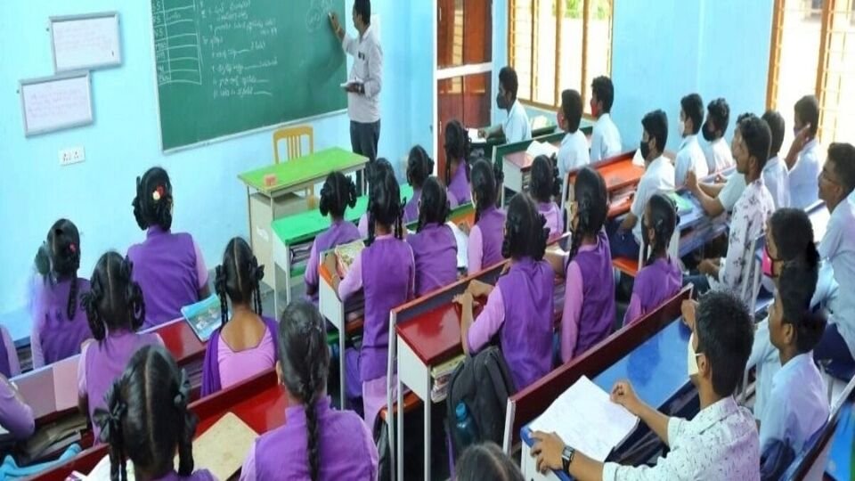 ఏపీ టీచర్ల ప‌దోన్నతుల)