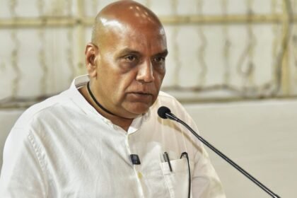 ఏపీలో తేలనున్న అసైన్డ్‌ భూముల లెక్క లెక్క ...