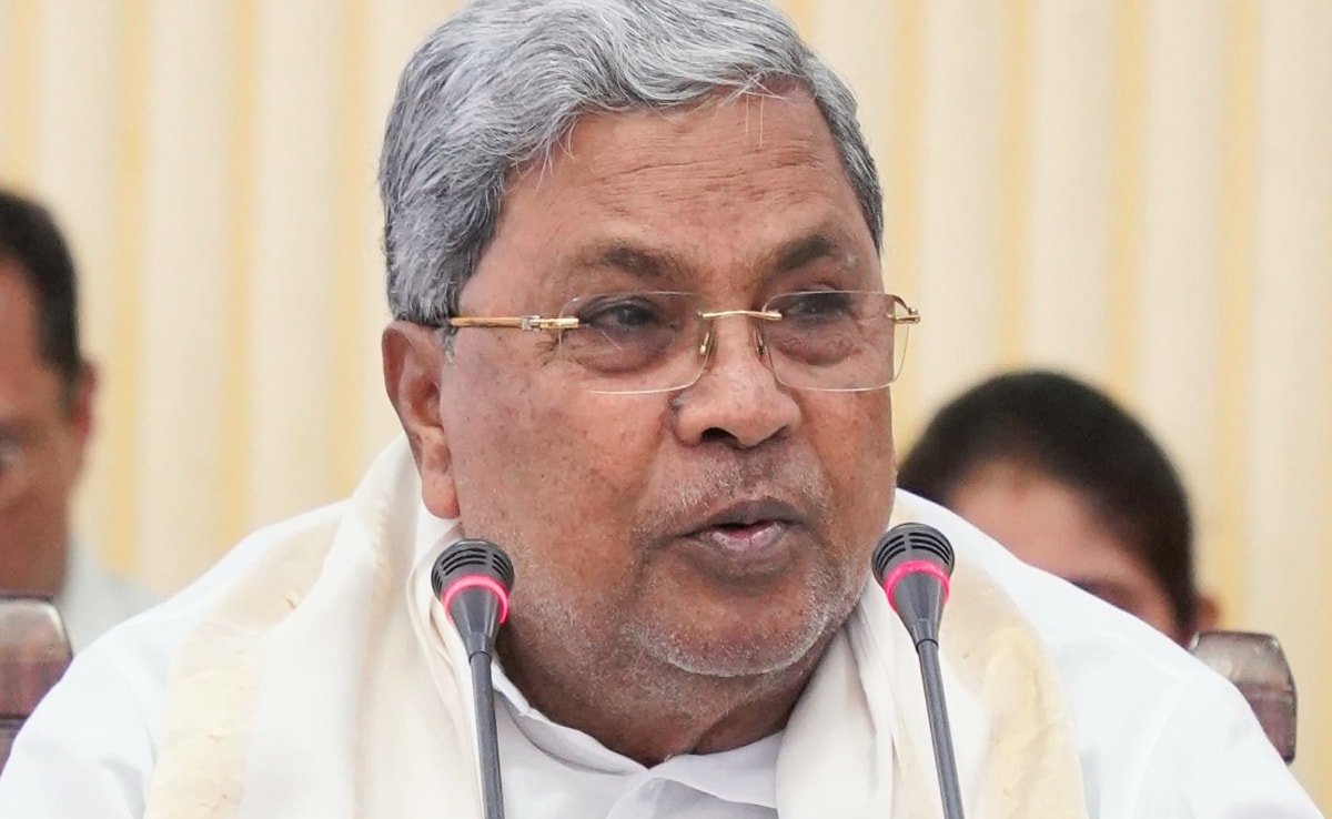 కర్ణాటక మంత్రులకు జీతాలు రెట్టింపు చేస్తుంది, ఎమ్మెల్యేలు ఫండ్ కొరత వరుస మధ్య