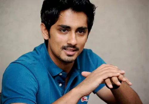 కార్గిల్ యుద్ధ వీరుడుగా బొమ్మరిల్లు బొమ్మరిల్లు