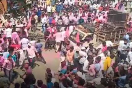 కొమ్మాల జాతరలో కాంగ్రెస్ వర్సెస్ వర్సెస్ ..