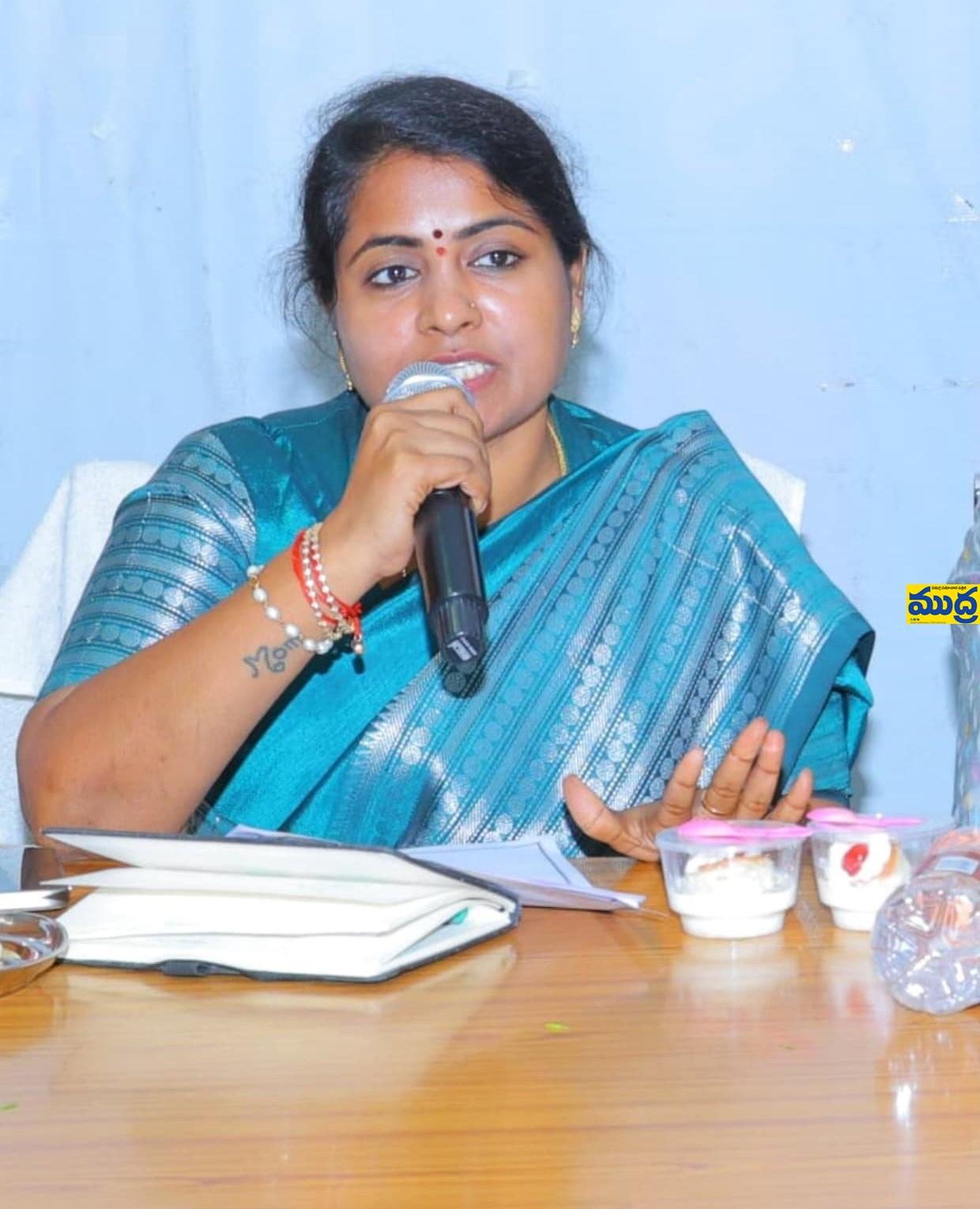 గల్ఫ్ అమరుల కుటుంబాలను గౌరవించిన రేవంత్ సర్కార్