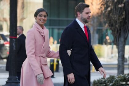 గ్రీన్‌ల్యాండ్‌కు ఉన్నత స్థాయి సందర్శన చేయడానికి జెడి వాన్స్ భార్య ఉషా వాన్స్