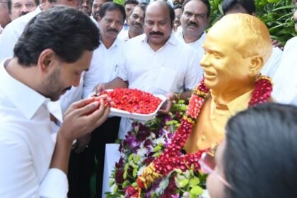 ఘనంగా వైఎస్సార్సీపీ ఆవిర్భావ ఆవిర్భావ దినోత్సం ..