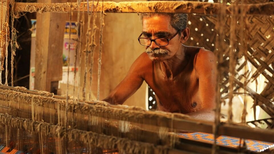 చేనేత కార్మికుల‌కు గుడ్‌న్యూస్‌..200 యూనిట్ల వ‌ర‌కు ఉచిత విద్యుత్ విద్యుత్ విద్యుత్ .. పవర్ పవర్ 500 యూనిట్లు యూనిట్లు ఫ్రీ ..