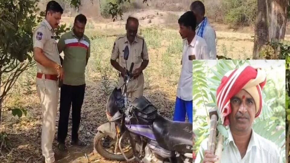జగిత్యాల జిల్లాలో బైక్ ను)