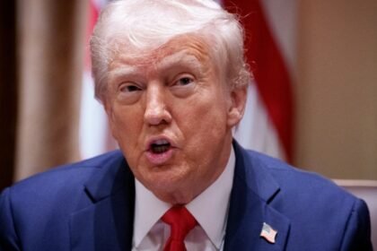 డొనాల్డ్ ట్రంప్ 3 వ అధ్యక్ష పదవీకాలం గురించి "జోక్ చేయలేదు". పద్ధతులు ఉన్నాయి, అని ఆయన చెప్పారు