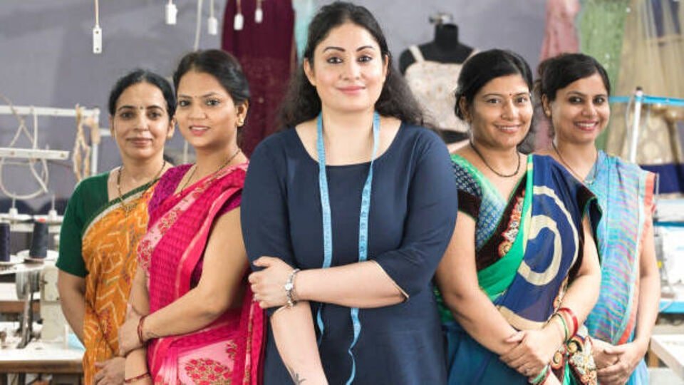 తెలంగాణ ప్రభుత్వం మహిళా సంక్షేమ పథకాలపై ఎందుకు ఎందుకు దృష్టి దృష్టి దృష్టి దృష్టి?