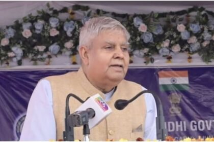 న్యాయమూర్తి నుండి నగదు కోలుకున్న తరువాత, జగదీప్ ధంఖర్ అతనిని బాధపెట్టిన వాటిని పంచుకుంటాడు