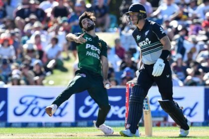 న్యూజిలాండ్ vs పాకిస్తాన్ 2 వ T20I లైవ్ స్కోరు నవీకరణలు: కివీస్ 15-ఓవర్-సైడ్ ఘర్షణలో ఫీల్డ్‌ను ఎంచుకుంటారు