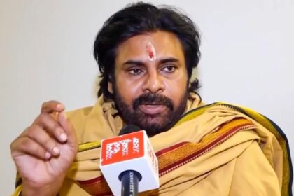 పవన్ కళ్యాణ్ హిందీ వరుస మధ్య