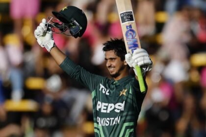 పాకిస్తాన్ ఓపెనర్ సైమ్ అయూబ్ చీలమండ గాయం కోసం పునరావాసం పూర్తి చేశాడు