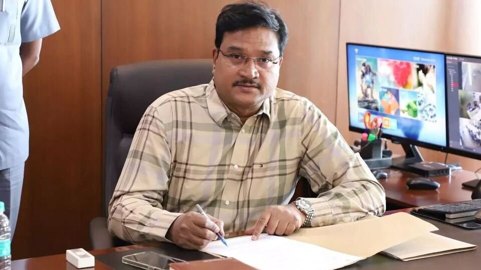 ప్రణయ్‌ పరువు హత్యపై హైడ్రా కమిషనర్ రంగనాథ్ కీలక వ్యాఖ్యలు వ్యాఖ్యలు వ్యాఖ్యలు ..