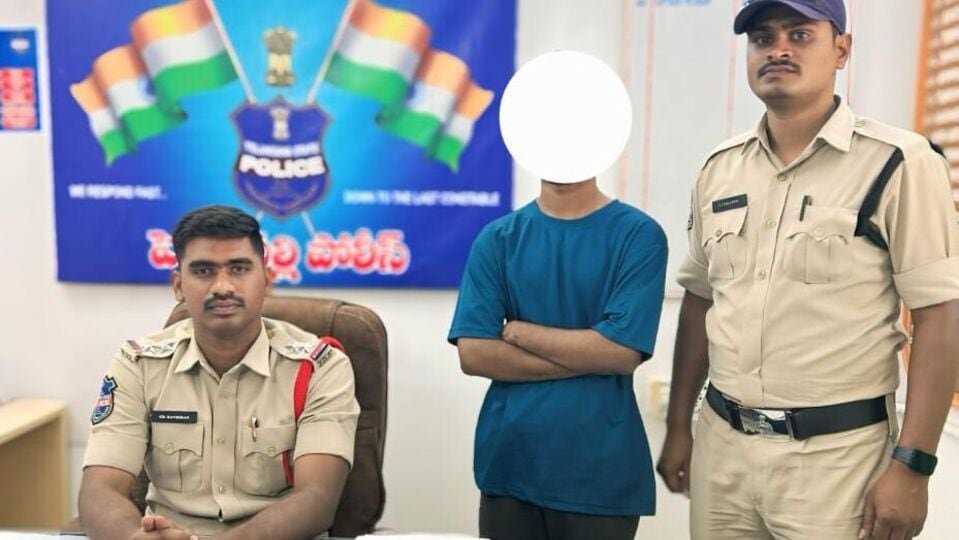 ప్రేమ వేధింపులకు మైనర్ మైనర్ బలి బలి ... ఇద్దరు యువకులపై పోక్సో పోక్సో కేసు నమోదు నమోదు ఒకరి ఒకరి.