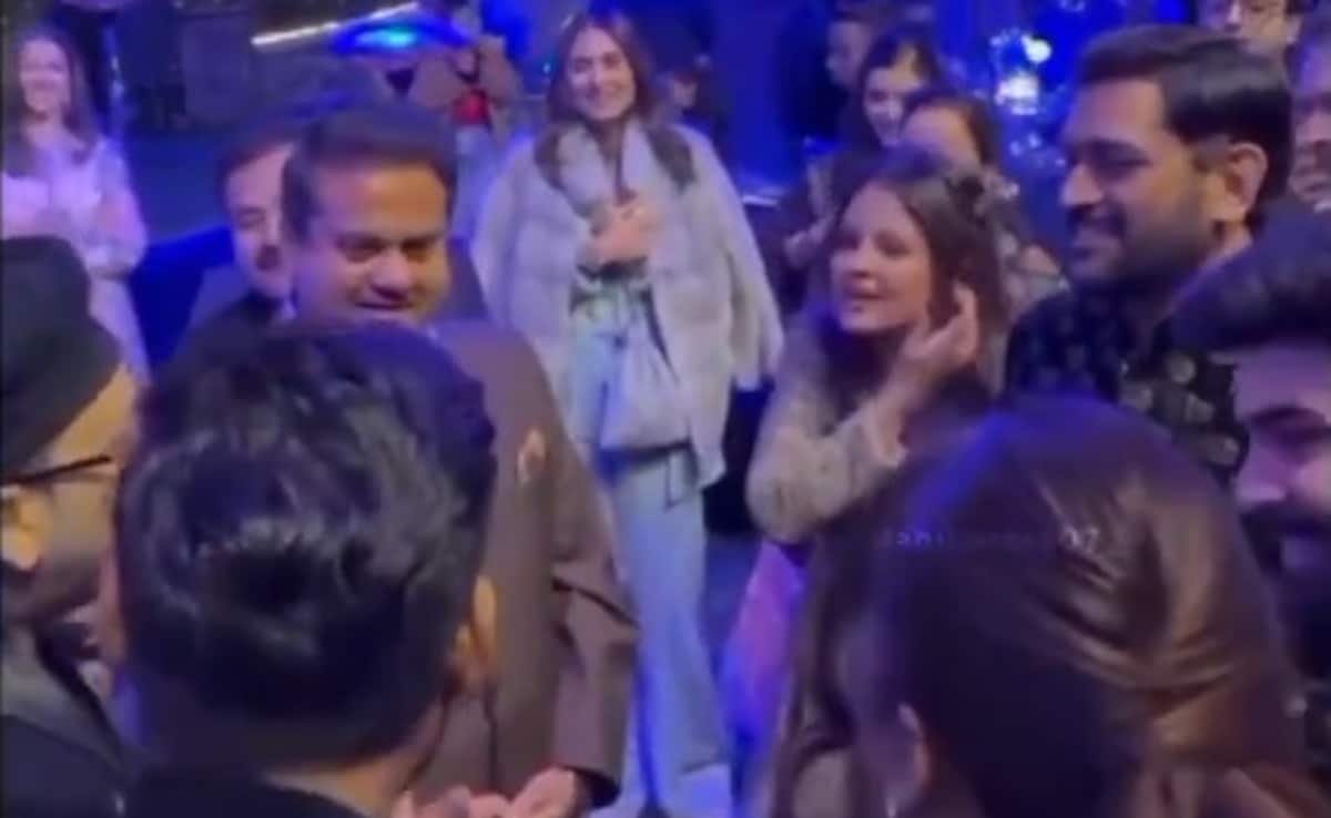 ఫన్నీ ఇంటరాక్షన్ సమయంలో సాక్షి Ms ధోని 'లక్కీ' అని పిలుస్తాడు. రిషబ్ పంత్ యొక్క ప్రతిచర్య వైరల్ అవుతుంది