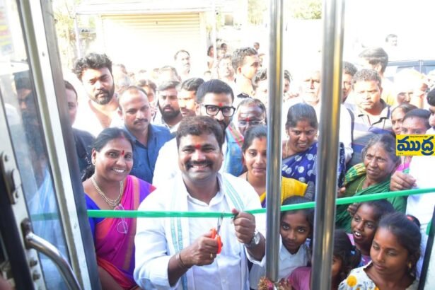 బస్సు పున: ప్రారంభించిన ప్రారంభించిన, ఎమ్మెల్సీ