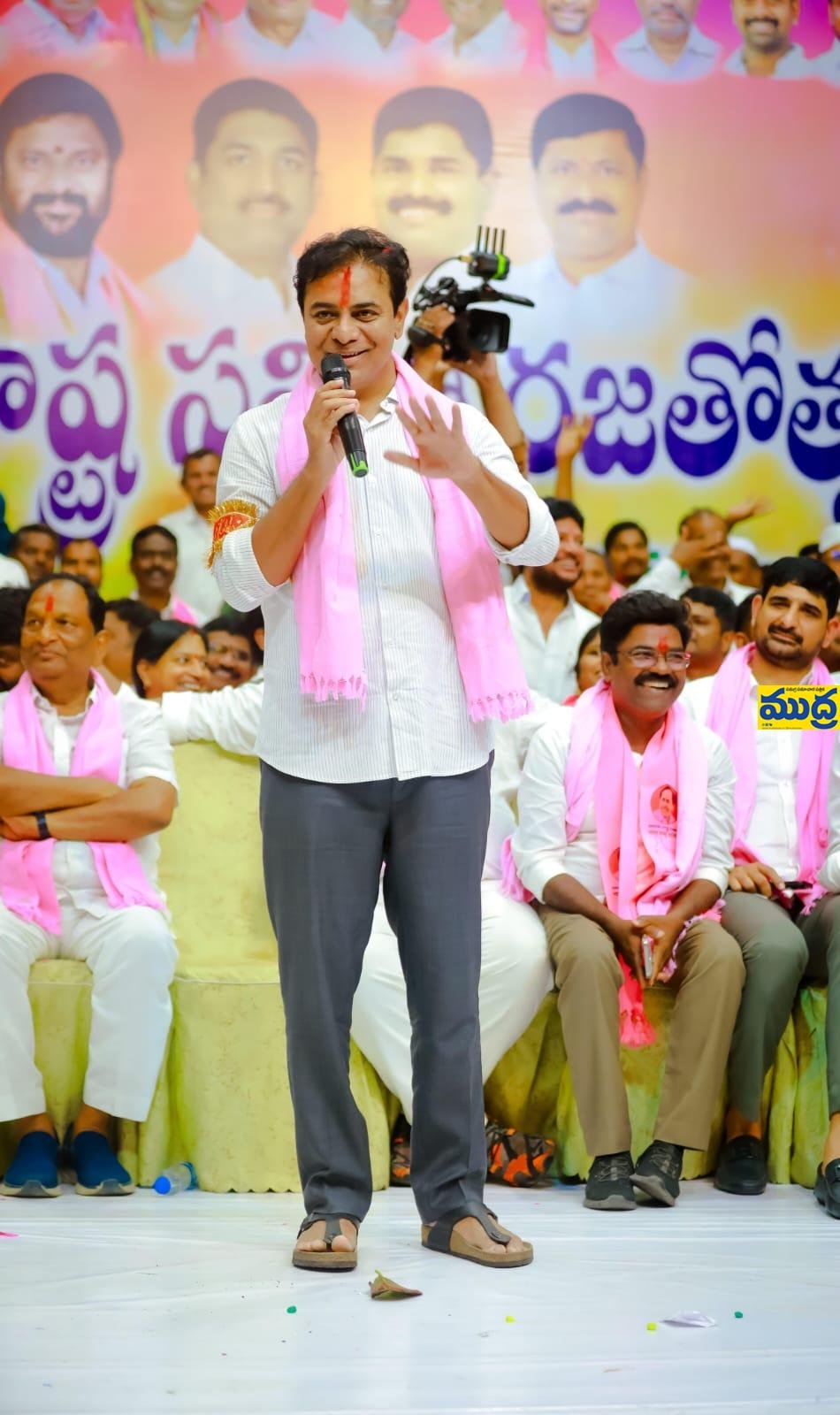 బిఆర్ఎస్ అధికారంలోకి రావడం చారిత్రక చారిత్రక