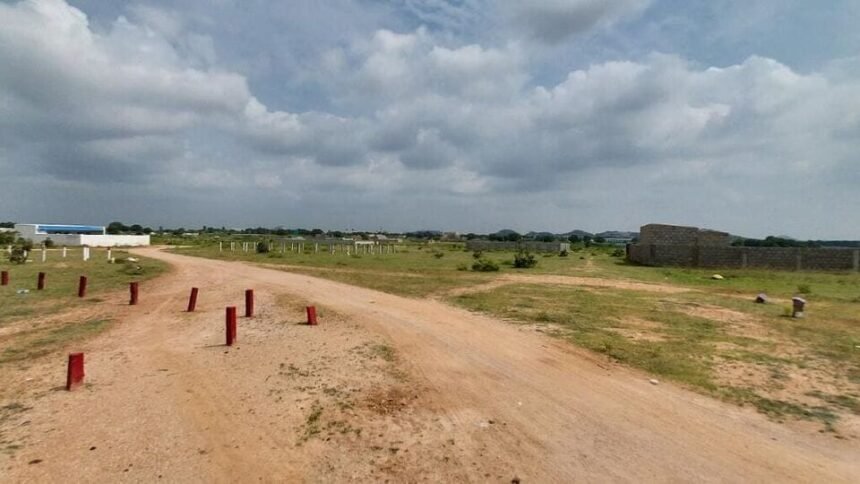 బీఆర్ఎస్ బహిరంగ సభ స్థలం స్థలం? వరంగల్ నుంచి ఘట్ కేసర్ కేసర్ కు షిఫ్ట్ అయ్యే ఛాన్స్ ఛాన్స్ ...!