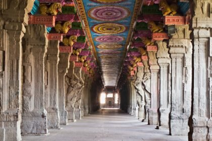 భారతదేశంలో 7 ఆలయ పట్టణాలు నిర్మాణ కళాఖండాలు