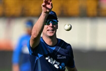 మాట్ హెన్రీ టు మిస్ సిటి 2025 ఫైనల్? న్యూజిలాండ్ కెప్టెన్ మిచెల్ సాంట్నర్ స్టార్ గాయంపై నిశ్శబ్దాన్ని విడదీస్తాడు