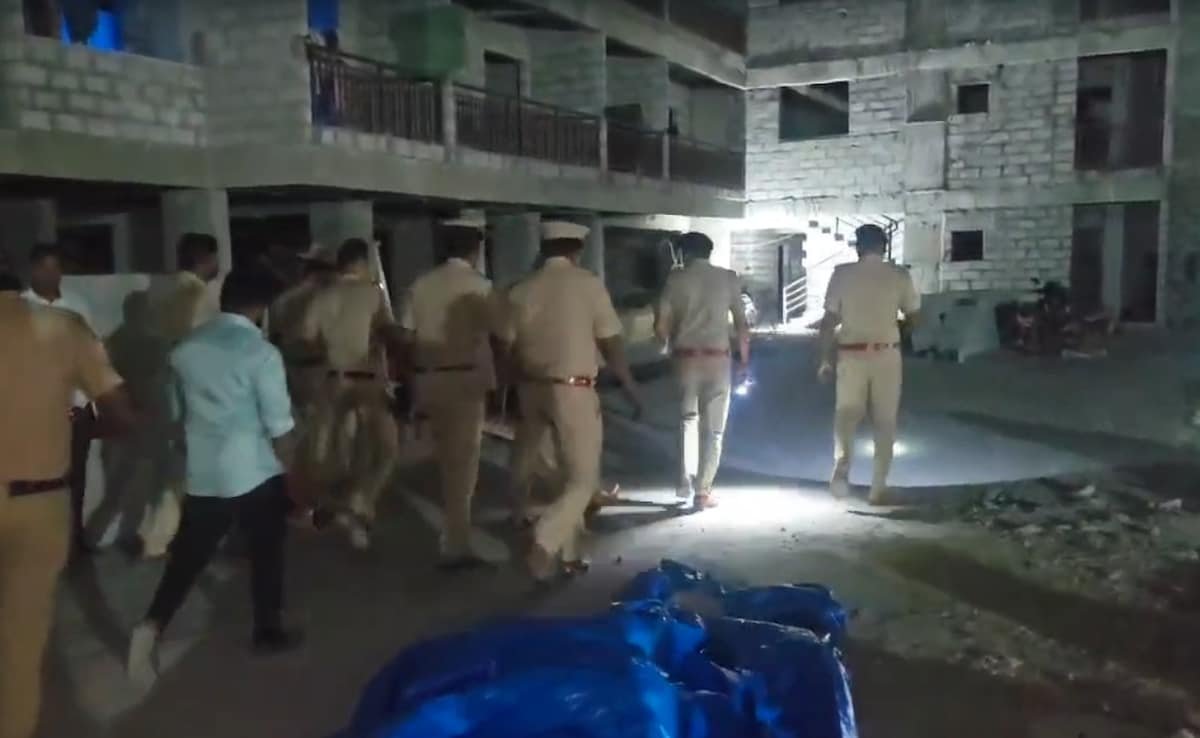 యుపి ఫోటోగ్రాఫర్ మ్యారేడ్ ఉమెన్స్ ఫోటోలను ఇన్‌స్టాగ్రామ్‌లో వైరల్ చేస్తుంది, చంపబడుతుంది