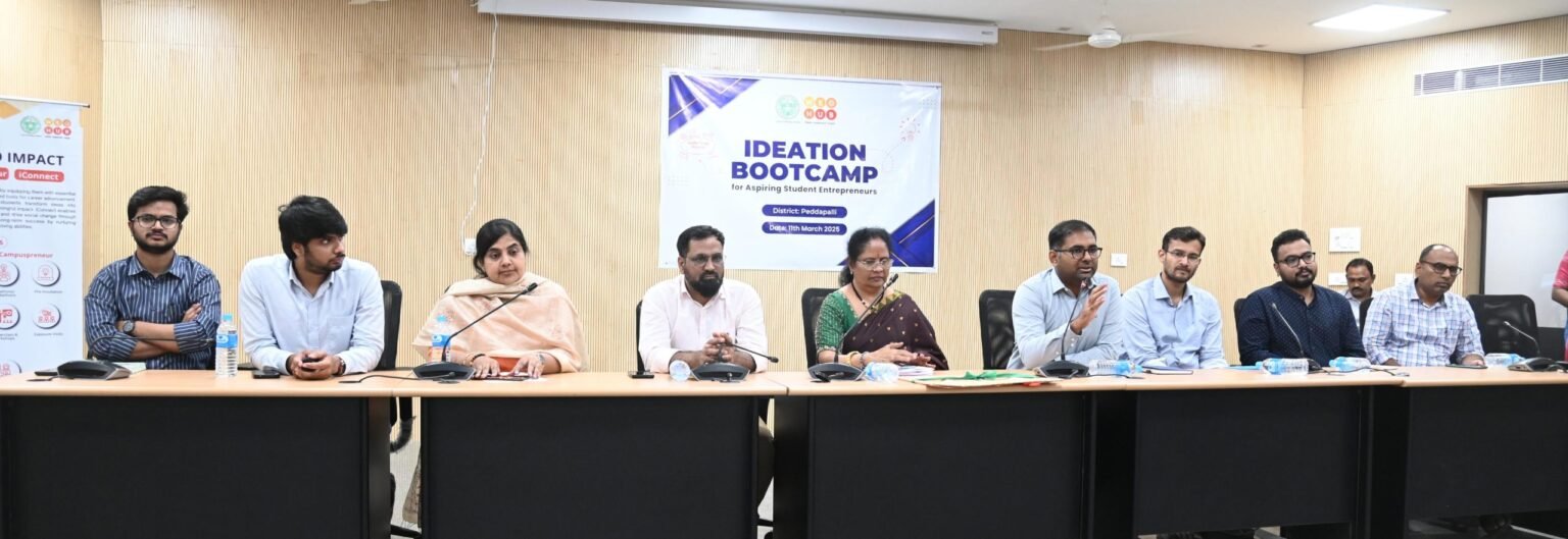 యువత ఆలోచనలు కార్యరూపం దాల్చేందుకు వీ హబ్ సహకారం సహకారం