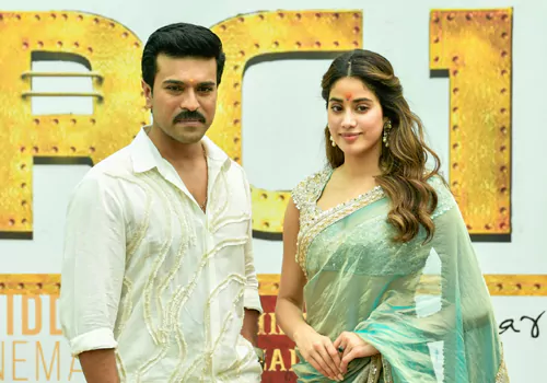 రామ్ చరణ్ ఫ్యాన్స్ కి బుచ్చిబాబు బిగ్ బిగ్!