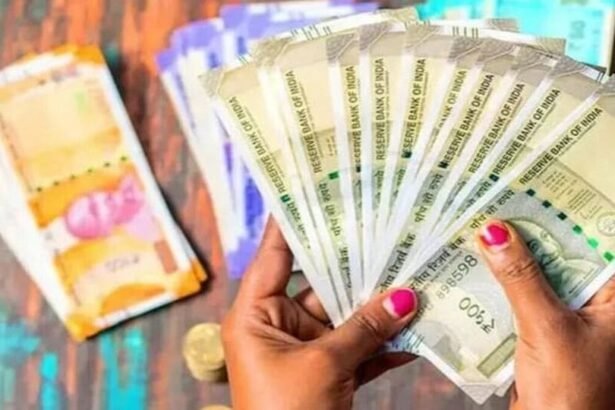 రూ .8 లక్షల లక్షల పెన్షన్ డబ్బులతో సచివాలయ ఉద్యోగి పరారీ పరారీ, ఆందోళ‌న‌లో- డాచెపల్లి సెక్రటేరియట్ ఉద్యోగి 8 లక్షల రూపాయల పెన్షన్ ఫండ్లతో, ఆంధ్ర ప్రదేశ్ ప్రదేశ్ న్యూస్