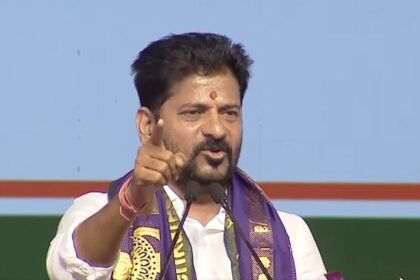 రేవంత్- రేవంత్ రెడ్డి హరీష్ రావు మరియు కెటిఆర్ స్టేషన్ గాన్పూర్ సమావేశంలో కాల్పులు, తెలంగాణ తెలంగాణ