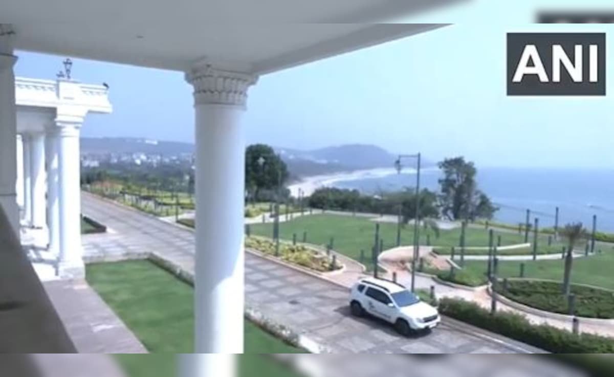 లోపల ఆంధ్రప్రదేశ్‌లోని జగన్ రెడ్డి యొక్క 'షీష్మహల్' చూడండి