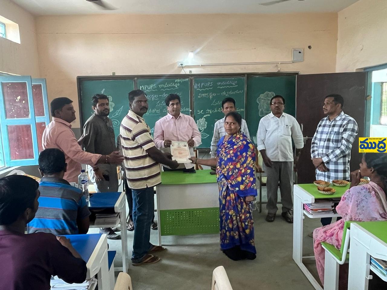 విద్యార్థులకు ధ్రువపత్రాలను వెంటనే వెంటనే - ముద్రా న్యూస్