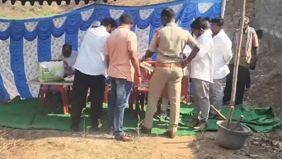 వివేకా హత్య కేసులో కేసులో ప్రత్యక్ష, కీలక కీలక కీలక సాక్షి .. రంగన్న మృతదేహానికి మృతదేహానికి రీ- పోస్టుమార్టం- వివేకా హత్య కేసులో రంగన్న కీ సాక్షి యొక్క శరీరానికి పోస్ట్‌మార్టం, ఆంధ్ర ప్రదేశ్.