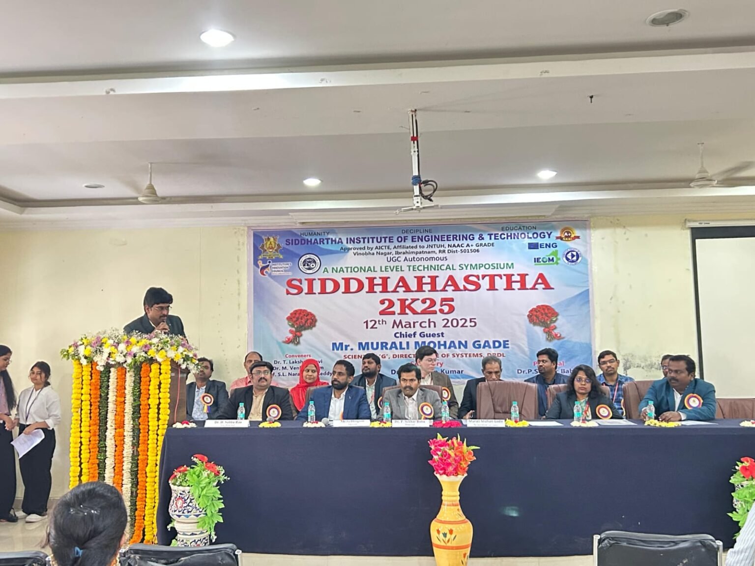 సమాజానికి ఉపయోగపడే అంశాలపై పరిశోధనలు పరిశోధనలు