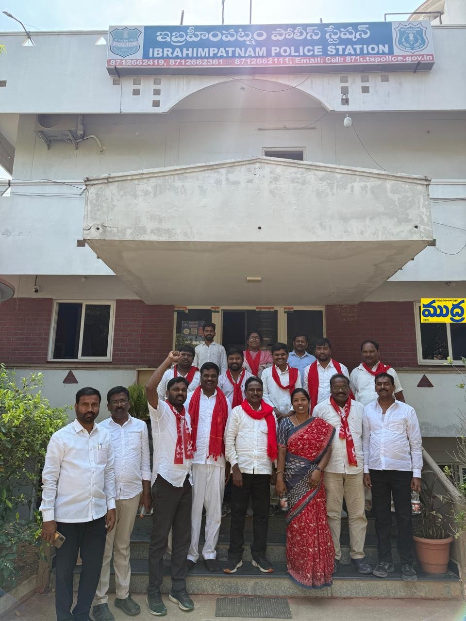 సీపీఎం నేతల రామోజీ రామోజీ ఫిల్మ్ ముట్టడిలో ముట్టడిలో తీవ్ర ఉద్రిక్తత