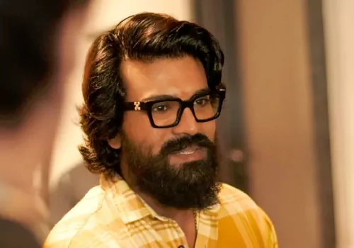 సెన్సేషనల్ డైరెక్టర్ తో రామ్ చరణ్ చరణ్ మూవీ .. లెక్క వెయ్యి కోట్ల నుంచి మొదలు!