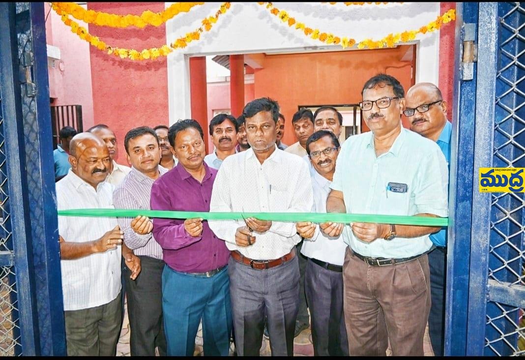 స్విమ్మింగ్ చేయడం వల్ల శారీరక, మానసిక ఉల్లాసం ఉల్లాసం ఉంటుంది