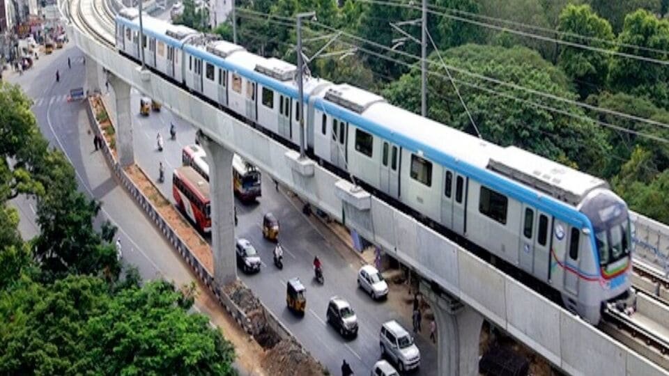 హైదరాబాద్ మెట్రో రైలు: హైదరాబాద్ హైదరాబాద్ మెట్రో గుడ్ న్యూస్ న్యూస్, ఏప్రిల్ 1 నుంచి సమయం పొడిగింపు సమయం