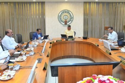 AP క్యాబినెట్: ఎన్నిసార్లు చెప్పినా మంత్రుల మంత్రుల తీరులో రావడం రావడం లేదు .. చంద్రబాబు చంద్రబాబు!