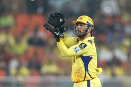 Ms ధోని "ఇప్పుడు మ్యాచ్-విజేత కాదు ...": ఇర్ఫాన్ పఠాన్ యొక్క మొద్దుబారిన 'అభిమానుల కోసం లైన్‌ను క్రాస్ చేయవద్దు' సందేశం