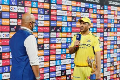 Ms ధోని ఐపిఎల్ ఫ్రాంచైజీలు వర్సెస్ క్యూరేటర్ యుద్ధంలో చేరాడు, "ఆడటానికి ఇష్టపడకండి ..."