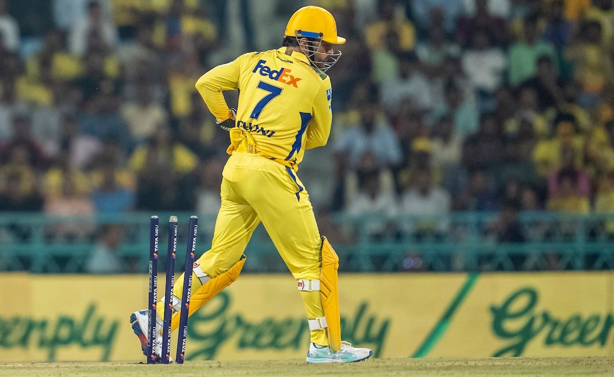 Ms ధోని మ్యాజిక్ ఐపిఎల్ 2025 ను సంచలనాత్మక రన్ -అవుట్ స్టన్స్ అభిమానులుగా లైట్ చేస్తుంది - చూడండి