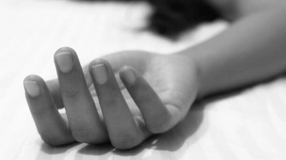 NTR జిల్లా విషాదం: ఎన్టీఆర్ జిల్లాలో జిల్లాలో తీవ్ర .. సైనైడ్ సైనైడ్ ఐస్‌క్రీమ్ తిని తండ్రీకొడుకులు తండ్రీకొడుకులు తండ్రీకొడుకులు